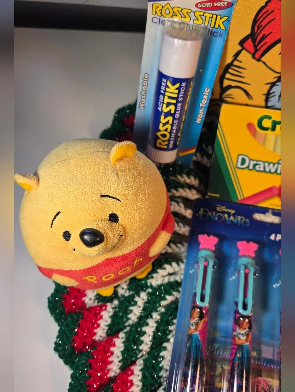 Winnie the Pooh Lunchbox with School Supplies Bundle